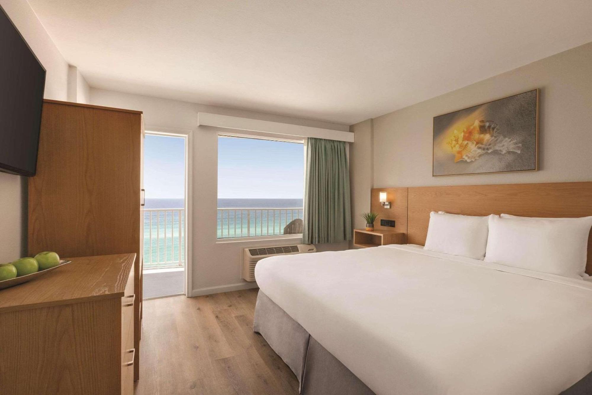 Radisson Beachfront Hotel - Panama City Beach Exterior foto
